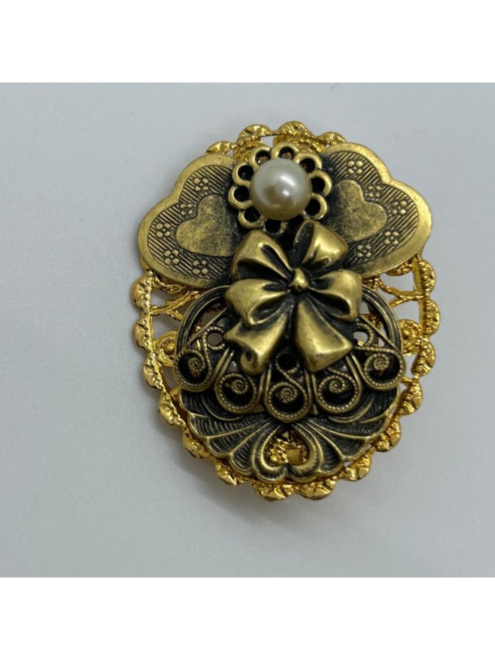 Vintage Signed Angel Of Love Brooch Jane Davis 1998 Goldtone Filigree Faux Pearl